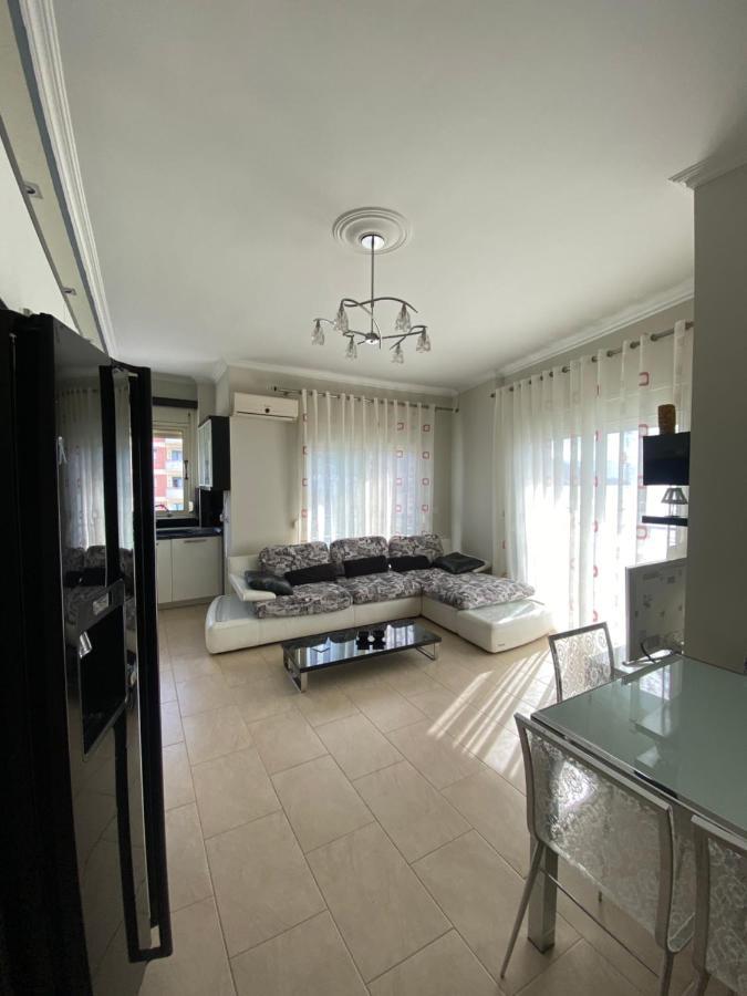 Marina House Appartement Vlorë Buitenkant foto