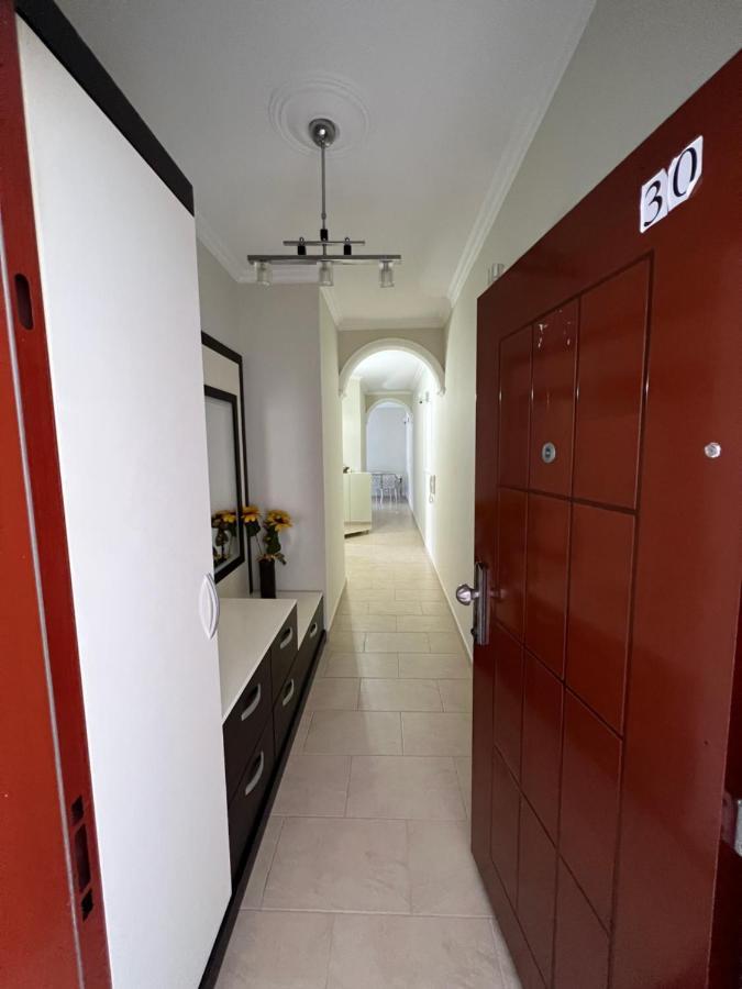 Marina House Appartement Vlorë Buitenkant foto