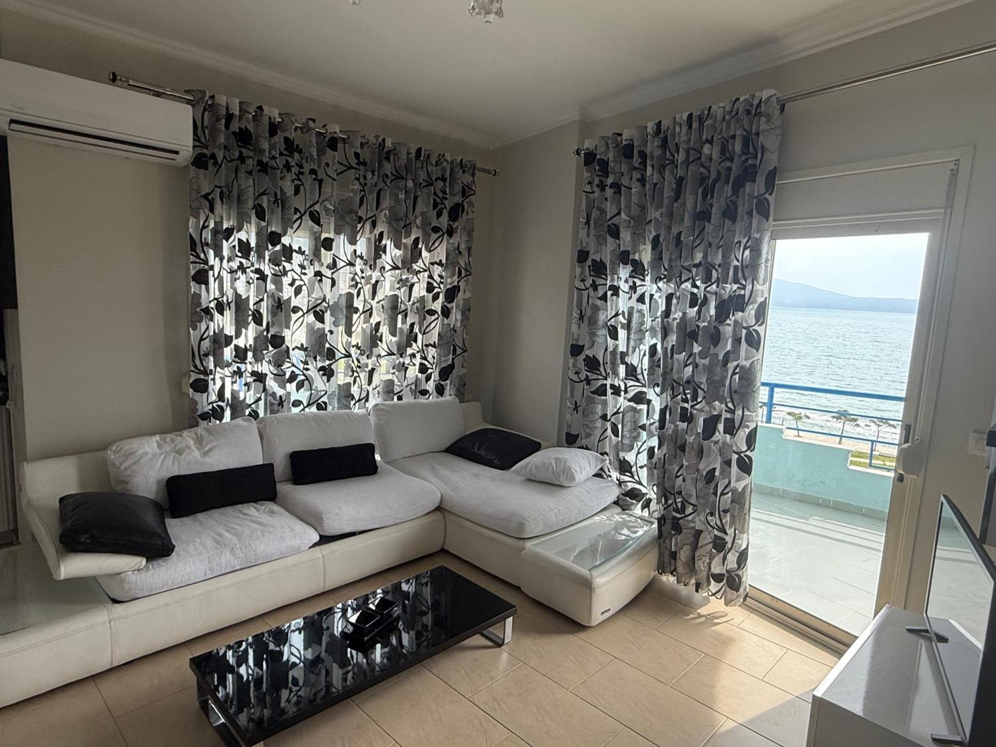 Marina House Appartement Vlorë Buitenkant foto