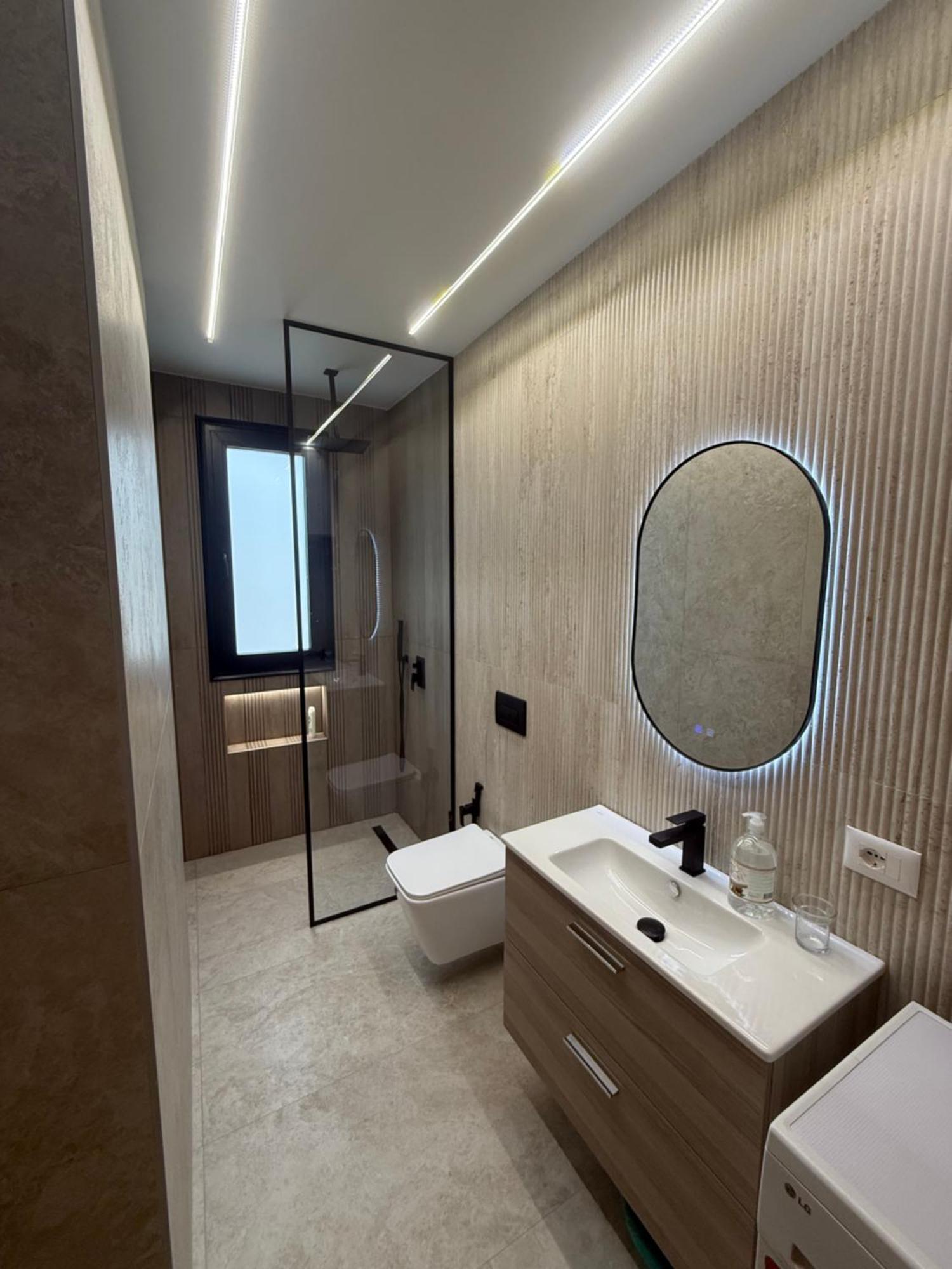 Marina House Appartement Vlorë Buitenkant foto